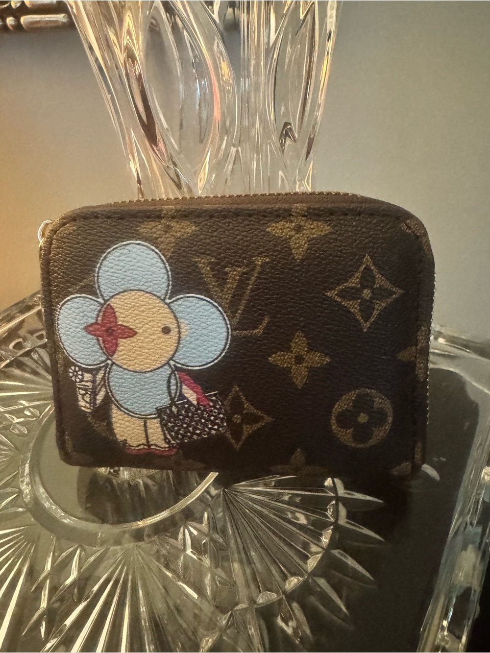 Zip half size wallet with Blue Flower Character